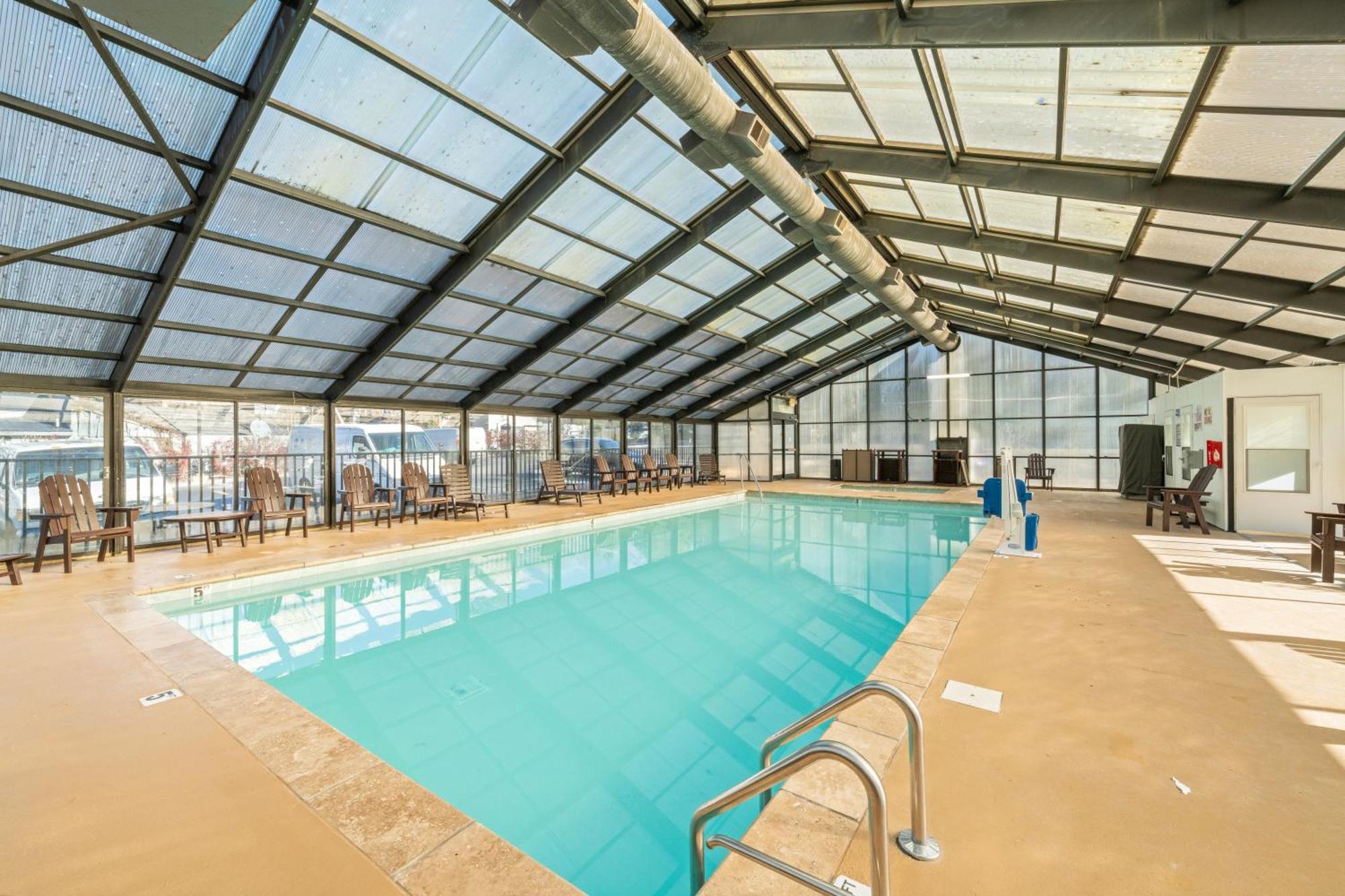 Hotel Black Bear &